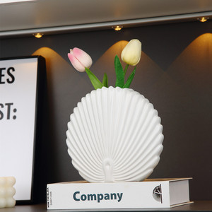 白色花瓶现代简约风创意陶瓷花瓶摆件客厅插花餐桌花器花艺装饰品