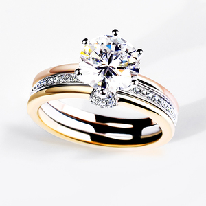 高级感18K玫瑰金钻戒2克拉莫桑石戒指女黄金小众三色三环粗臂指环