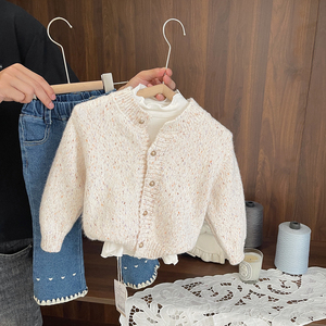 1-5岁女宝宝洋气花色毛衣4女婴儿秋装新款女童高级感针织开衫外套