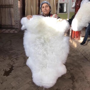 新疆阿勒泰羊毛毯单人双人褥子整张羊皮汽车坐垫沙发坐垫皮毛一体