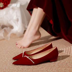 红色平底婚鞋女冬季秀禾服新娘鞋孕妇可穿订婚敬酒结婚单鞋不累脚