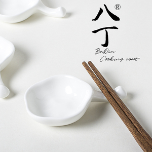 日式小清新纯白骨瓷桌面餐具樱花筷子托枕刀叉勺架带味碟蘸料两用
