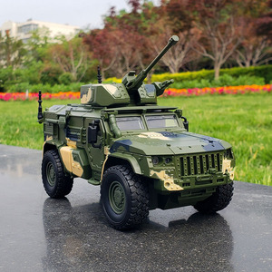 1:32猛士装甲军事合金汽车模型仿真特警车金属摆件声光回力玩具车
