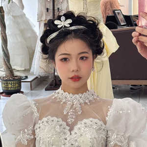韩式简约水钻皇冠婚纱新娘头饰头冠婚礼公主生日晚宴十八岁王冠