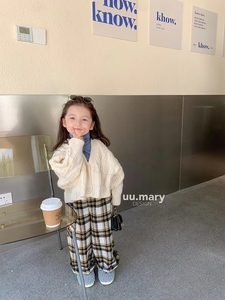 女童白色毛衣开衫2021冬季韩版童装儿童洋气针织衫女宝宝短款外套