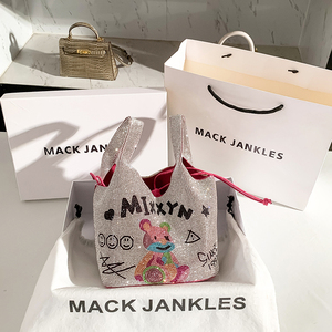 香港Mack Jankles真皮涂鸦小熊水桶包包女夏镶钻菜篮子包2024新款