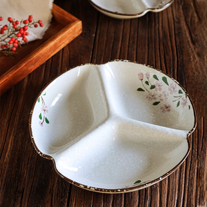西田木雨印象樱花日式陶瓷异型桃心盘三格盘水果盘家用分隔小碟子
