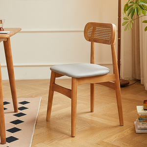 北欧实木餐椅餐桌组合家用餐厅樱桃色藤编椅子日式小户型靠背凳子