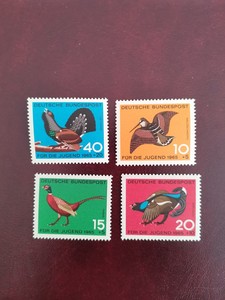 联邦德国1965年 森林动物系列鸟类 4全，原胶全品，拍四套发方连