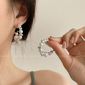 轻奢小众设计感高级珍珠碎银子大耳圈耳环2023年新款耳钉耳饰女