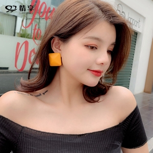 个性几何方形耳环韩国气质简约2021新款耳坠时尚网红耳钉女