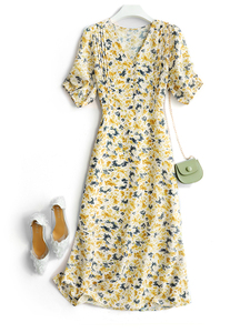 法式小众设计黄色碎花雪纺连衣裙女夏高级感气质超显身材显瘦裙子