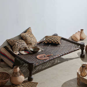非洲牛皮编织床 埃塞俄比亚进口长条凳躺椅古董侘寂赤贫风