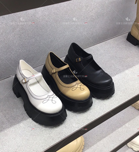 [现货]代购CHARLES＆KEITH小CK1-70280030复古玛丽珍厚底单鞋女鞋
