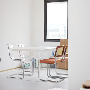 圆角亚克力餐桌岩板纯白色小户型简约轻奢家用饭桌长方形悬浮桌子