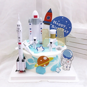 航天员宇宙飞船飞行员宇航员月球灯火箭生日蛋糕烘焙甜品台装扮