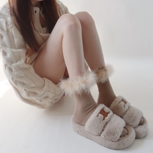陆甜茶秋冬羽毛花边少女中筒美拉德风双针细条羊毛袜保暖堆堆袜