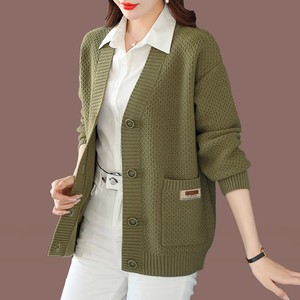 春秋新款纯色针织羊毛开衫中年女士短款宽松女装时尚洋气毛衣外套