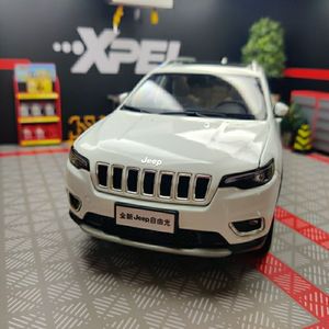 广汽Jeep自由光 原厂车模1:18  合金材质全开门 收藏摆放模型礼品