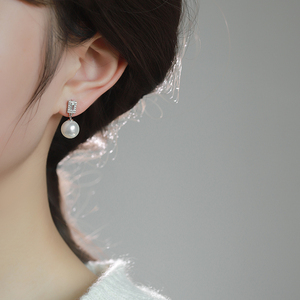 s925纯银耳钉珍珠耳环女方形镶锆石耳钉新款轻奢小众设计感耳饰