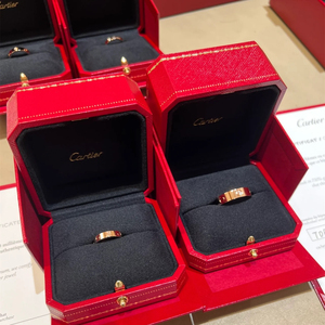 Cartier/卡地亚 经典款LOVE戒指 18K金宽窄无钻单钻情侣对戒婚戒