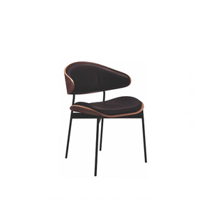 现代简约复古休闲商业主题餐厅餐椅北欧咖啡厅伊姆斯黑色真皮椅子