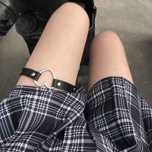 硬妹PU腿环皮饰品性感日系学生黑色绑腿吊袜带女大腿圈链爱心腿带