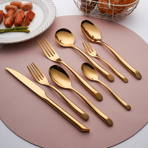 欧式简约牛排刀叉勺餐具304不锈钢家用西餐金色刀叉甜品勺叉套装