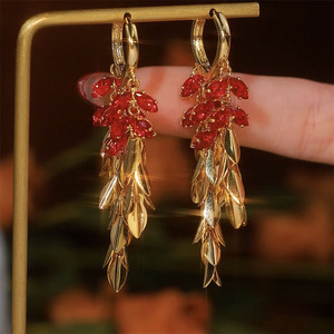 轻奢红色锆石水晶麦穗耳环小众设计感长款流苏耳坠气质显脸瘦耳饰