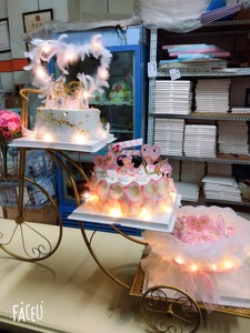 上海麦德香蛋糕同城小红书网红婚礼祝寿自定义自行车架子三层蛋糕