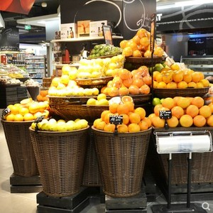 热卖超市堆头篮展示陈列水果筐收纳藤编篓蔬菜托盘筐异形地堆货架