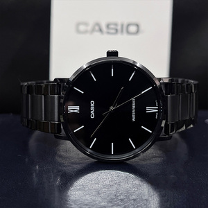 卡西欧男表新款学生手表全黑钢防水时尚简约黑暗钢铁之心限量男表