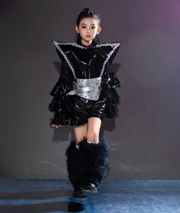 女童机车款黑皮套装潮服表演服儿童机甲装元宇宙未来主题T台车模