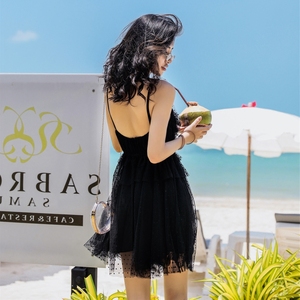 海南三亚沙滩裙泰国巴厘岛海边度假连衣裙短裙黑色网纱露背吊带裙