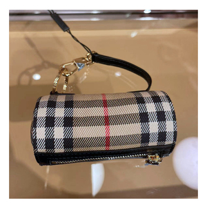 BURBERRY/博柏利格纹巴瑞尔包棉质吊饰80388471