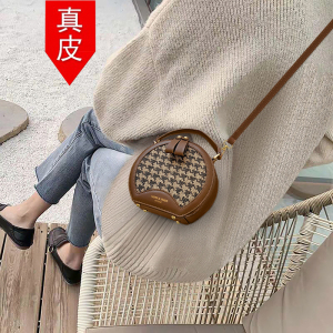 真皮fon&ck斜挎小圆包包女2023新款夏高级感质感小众设计今年流行