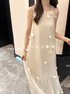 Lulubaby韩国代购海边度假气质长裙高级法式白色吊带连衣裙2024春