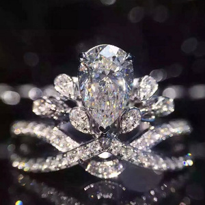 MISS DIAMOND奢华水滴梨形皇冠戒指欧美仿真钻戒彩色宝石订婚指环