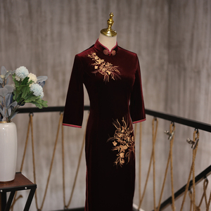 可儿家旗袍秋季新款暗红色丝绒婚宴高级感小个子喜婆婆改良礼服