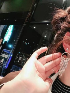 S925女小众2023新款韩版复古色璀璨几何形彩色水钻时尚中长耳环