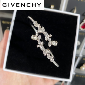 Givenchy纪梵希新款花朵绝美钻石光泽水晶可开口手镯手环美国现货