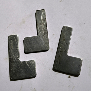 立式钥匙机配件7形小铁片七形铁片7字型档片挡片 一片的价格