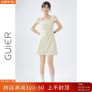 「GUIER」方领收腰连衣裙女夏季2024新款小个子法式复古气质裙子