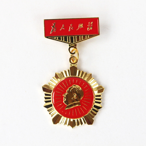 毛主像胸针大号吊坠款勋章徽章为人民服务像章伟人头像胸章纪念章