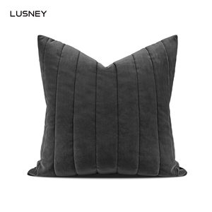 沙发样板房北欧ins轻奢极简约现代黑色绗棉定制抱枕大方枕靠垫