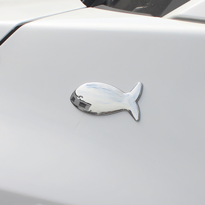 新年车贴年年有余鱼车贴创意个性可爱卡通金属汽车装饰车贴尾标贴