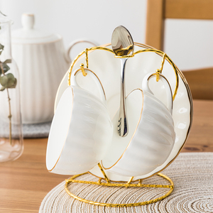 家用北欧创意铁艺咖啡杯架心形水杯茶水挂式杯架金色不锈钢置物架