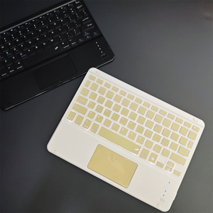 超薄便携投影仪手机平板笔记本电脑充电带7种灯光触控板蓝牙键盘
