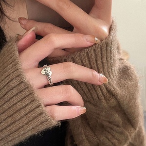 韩国s925纯银爱心感性字母戒指女小众设计感轻奢韩版百搭时尚指环