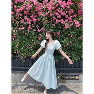 kumikumi蓝色系带V领泡泡袖连衣裙女夏季收腰显瘦大摆裙减龄长裙